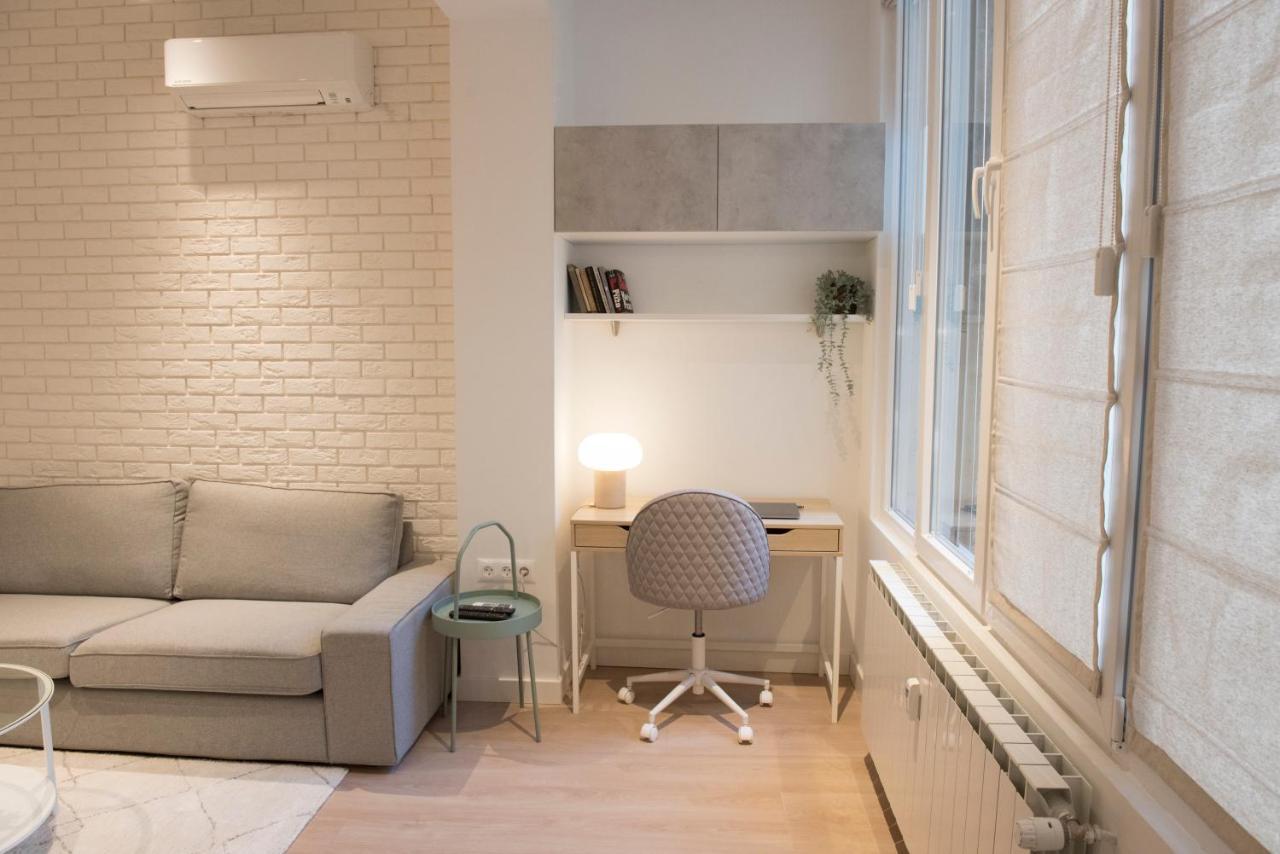 Center Designer Apartment Sofia